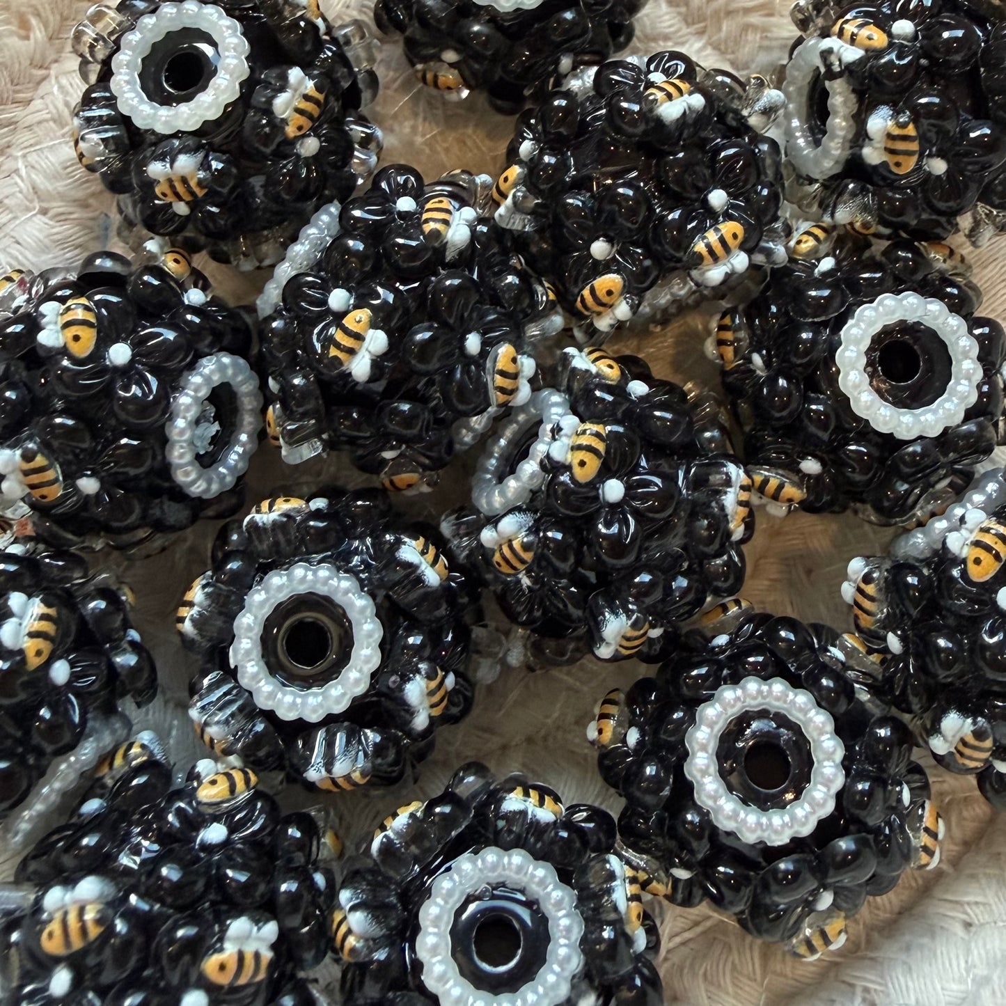 Acrylic Bee Beads ๐