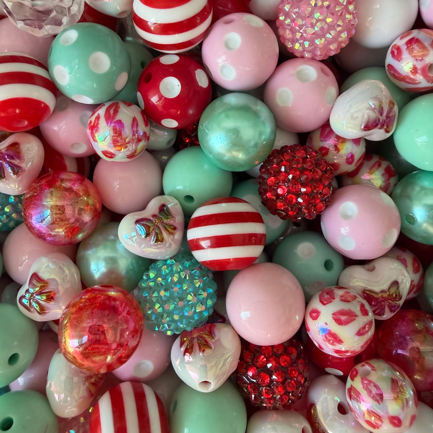 Bows & Kisses Bead Scoop