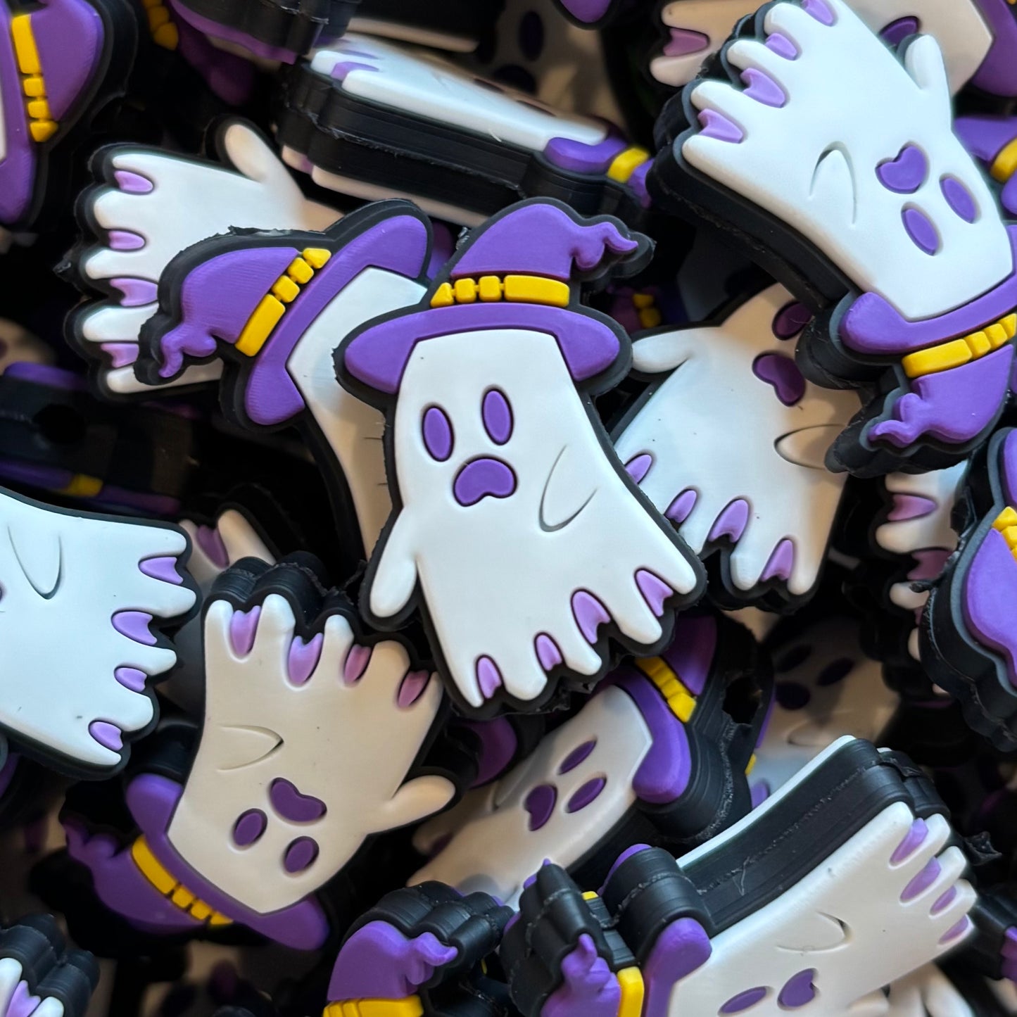 Cute Ghost In Witches Hat