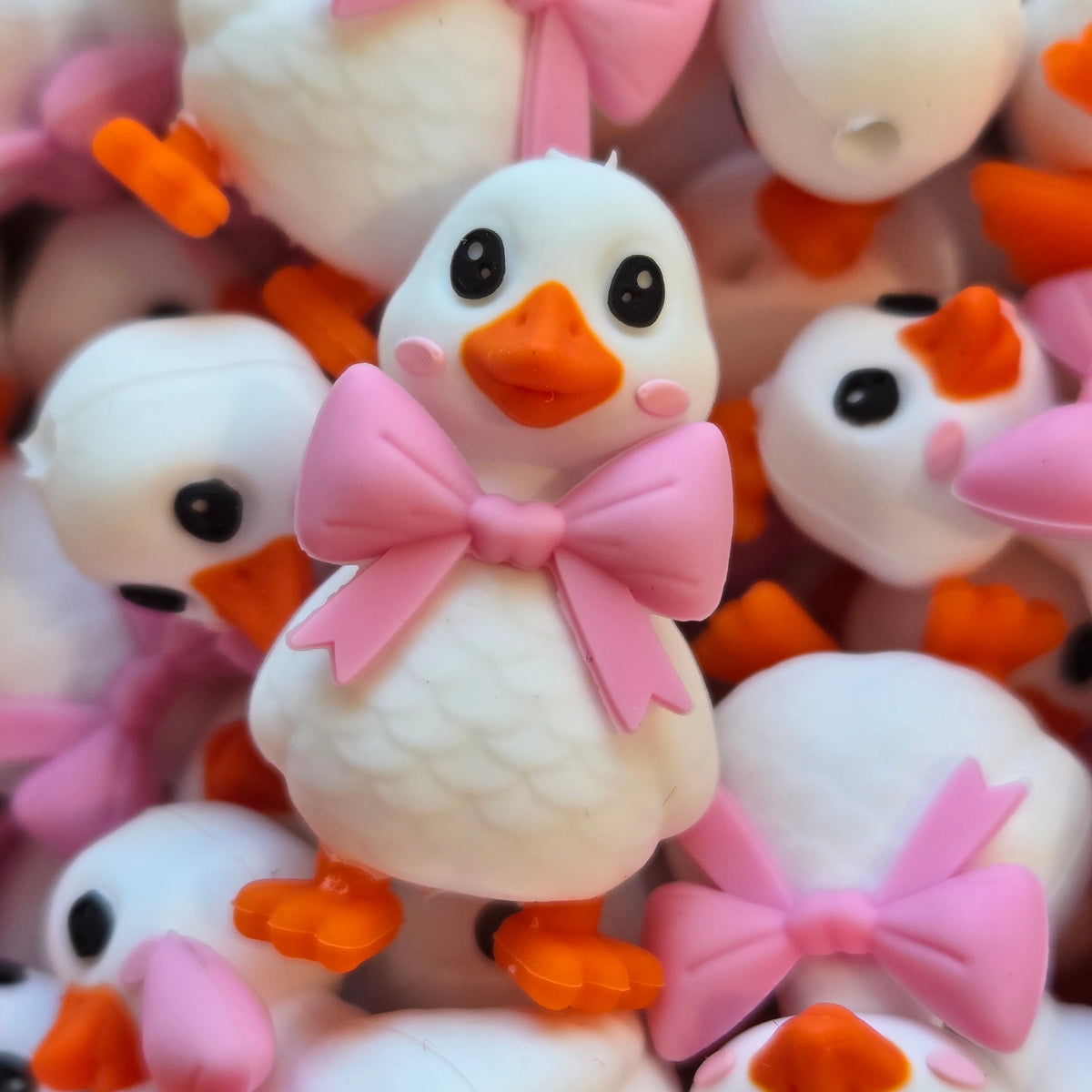 3D Goose With Pink Bow
