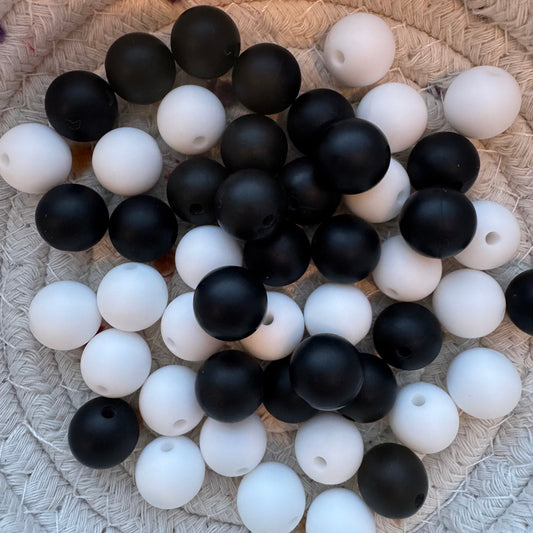 12mm Black & White Mix 50PK
