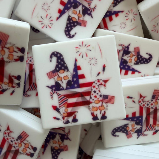 Gnomes On A Flag Star ⭐️