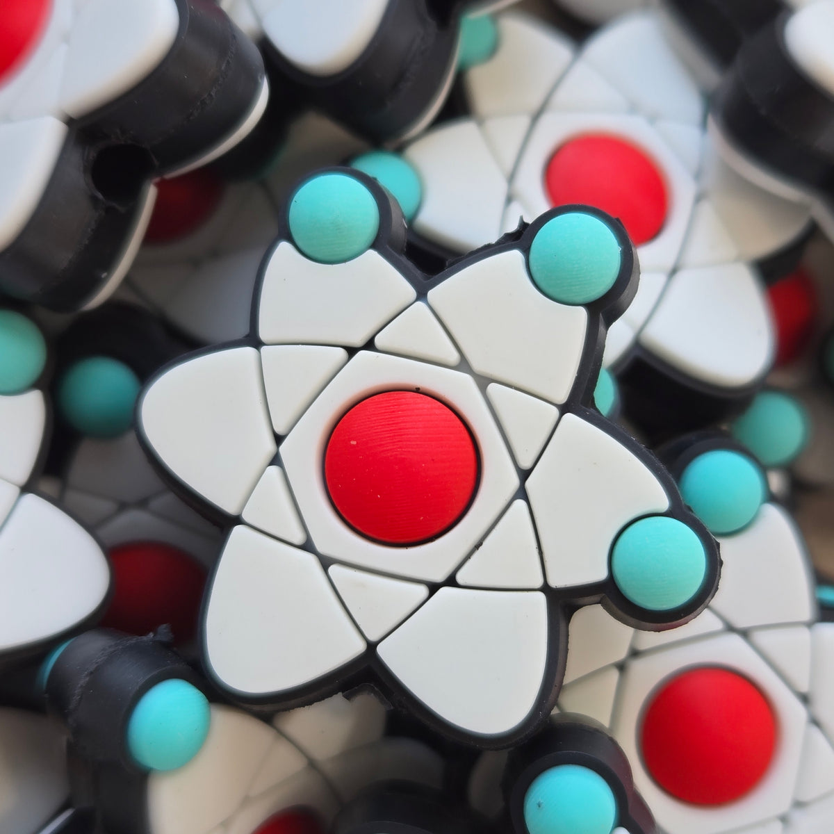 Atom